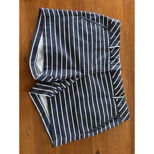 Lands' End Women's Low Rise Blue & White Strip Shorts 10P